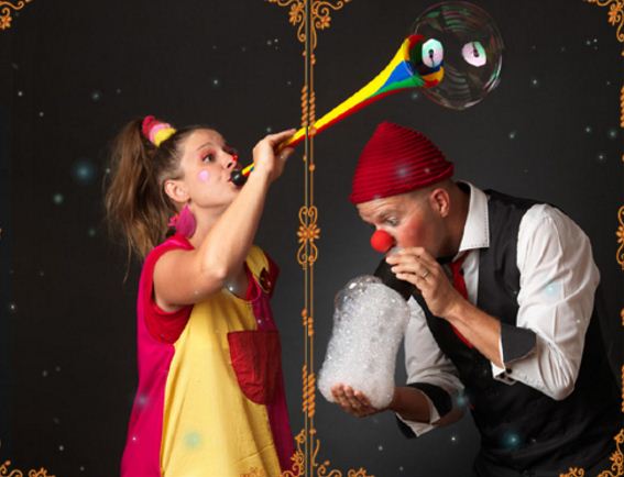 Animation de clown, bulles de savon géantes, danses jongleries